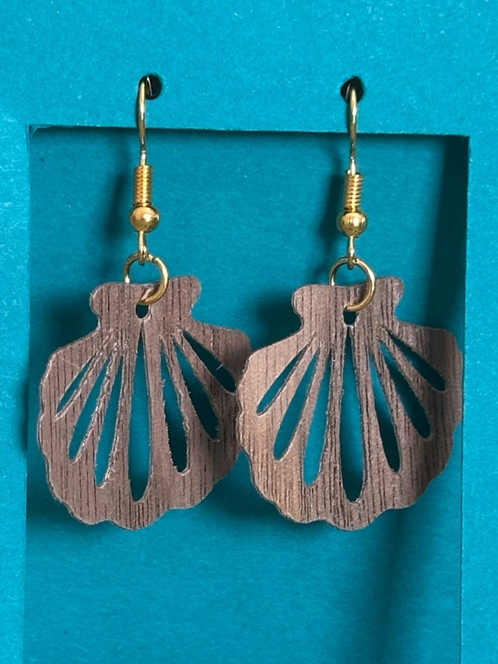 Wooden Shell Drop Earrings - Brown